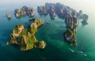 Vietnam Shutterstock Vietnam_Halong Bay_Rocks_shutterstock_1920