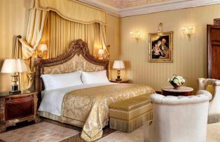 Hotel Danieli Venedig vcelc-bedroom-9951-hor-feat