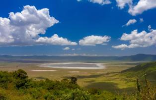 Tanzania shutterstock Ngorongoro_Panorama_weit_shutterstock_1920