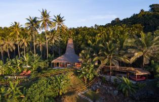 Asien Indonesien Nihi Sumbay by Chris Burch taniaAraujo_DJI_0004_1920