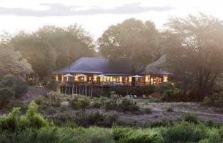 Afrika Südafrika Safari-Lodges Mala-Mala Sable Ext1_1920