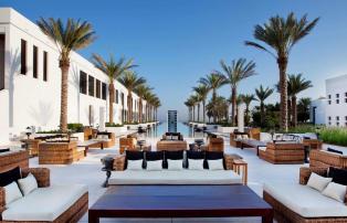 Asien Arabien Select Luxury Arabien - Oman The Chedi Muscat Long-Pool-©-The-Ched