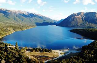 Neuseeland shutterstock New Zealand_Lake Rotoiti_shutterstock_1920