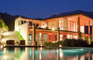 Südamerika Chile Clos Apalta Lapostolle_Residence_night_L