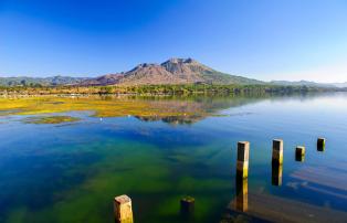 Indonesien shutterstock Asien_Indonesien_Bali_Kintamani_MountBatur_Lake_shutters