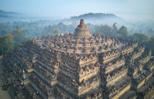 Indonesien shutterstock Asien_Indonesien_Yogyakarta_Borobudur_Panorama_shutterst