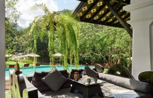 Asien Laos Luang Prabang Rosewood Pool_003_1920