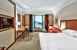 Asien Myanmar Mandalay Hilton Mandalay Hotel MDLAY_King Premium Hill (002)_1920