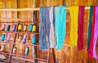 Myanmar shutterstock Asien_Myanmar_InleLake_InpawkhonVillage_Weaving_shutterstoc