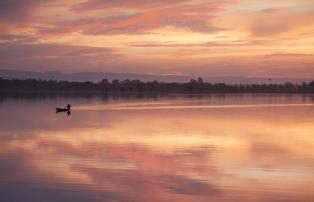 Asien Vietnam Asian Trails Hue - Perfume River early in the morning_1920