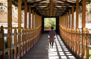 Asien Bhutan SixSenses_Timphu Bridge_in_Thimphu_[8085-A4]_1920