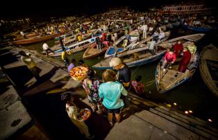 Asien Indien Abercrombie Varanasi GEN006420_1920