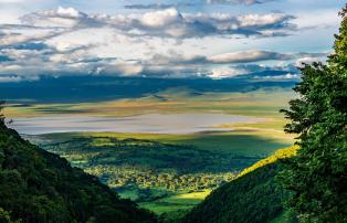 Tanzania shutterstock Ngorongoro_Panorama_shutterstock_1920