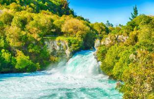 Neuseeland shutterstock New Zealand_Huka Falls_Waikato River_shutterstock_1920