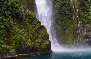 Flores Cunca Rami Wasserfall
