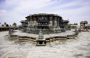 Indien shutterstock Asien_Indien_Hampi_ChennakesayaTemple_Panorama_shutterstock_