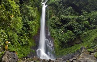 Indonesien shutterstock Asien_Indonesien_Bali_GitGitWaterfall_shutterstock_1920