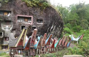 Indonesien shutterstock Asien_Indonesien_Toraja_Lokomata_shutterstock_1920