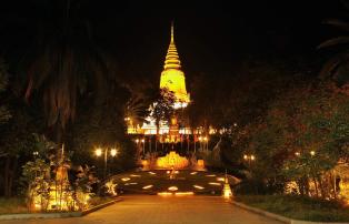 Kambodscha shutterstock Asien_Cambodia_PhnomPenh_WatPhnom_shutterstock_1920