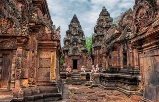 Kambodscha shutterstock Asien_Cambodia_SiemReap_BanteaySrei_Outside_shutterstock