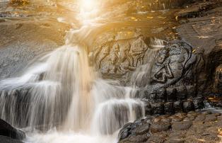 Kambodscha shutterstock Asien_Cambodia_SiemReap_KbalSpean_Waterfall__1920