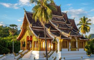 Laos shutterstock Asien_Laos_LuangPrabang_RoyalPalaceMuseum_Temple_shutterstock_
