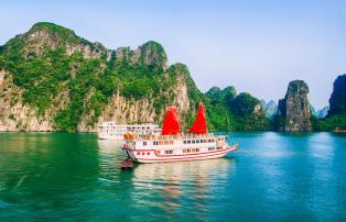 Asien Vietnam Halong Bay Violet Cruise