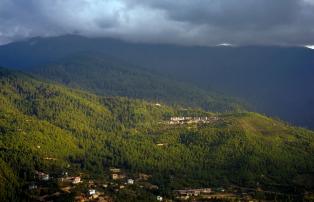 Bhutan Six Senses Six_Senses_Thimphu_from_distance_[8207-A4]