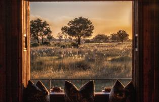 Botswana Okavango Chitabe Bar_Lounge_view