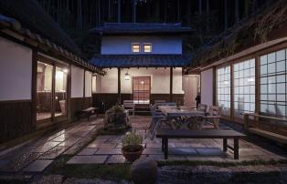 Asien Japan Nara Sasayuri Ann villa 1 garden-b_1920