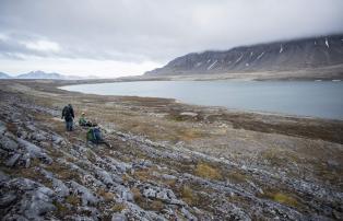 Europa Norwegen Spitzbergen Isfjord Radio Adventure Hotel Isfjojrdradio_summer_B