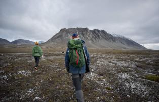 Europa Norwegen Spitzbergen Isfjord Radio Adventure Hotel Isfjojrdradio_summer_B