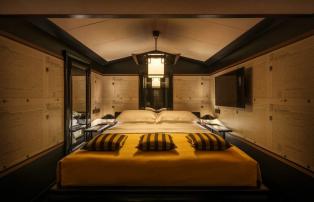 Asien Singapur Sixsenses-Dutton Opium_Suite_bedroom_[7332-LARGE]_1920