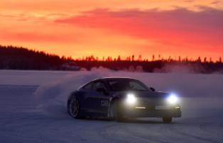Porsche Ice Driving Experience DS_LAP21_TV_001