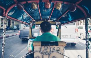 Asien Thailand Bangkok - Tuk Tuk driver_1920