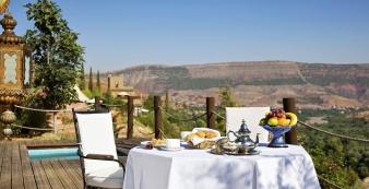 Afrika Marokko Atlas Kasbah-Tamadot Kasbah Tamadot Private Breakfast_1920