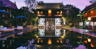 Asien Thailand Chiang-Mai Villa Mahabhirom Villa Mahabhirom Pool at sunset_1920