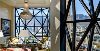 Afrika Südafrika Kapstadt The-Silo ts-rooms-penthouse-lounge-view_1920