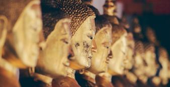 Asien Thailand Bangkok - Buddha statues_1920