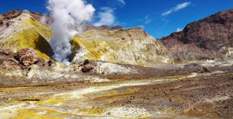 Neuseeland shutterstock New Zealand_WhiteIslandVolcano_shutterstock_1920