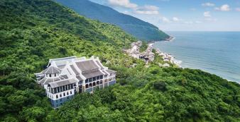Asien Vietnam Danang InterContinental Danang Sun Peninsula Resort The Summit Aer