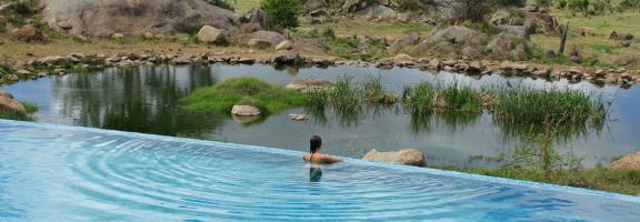 Four Seasons Tansania Infinity Pool