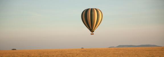 Heißluftballon über Tansania