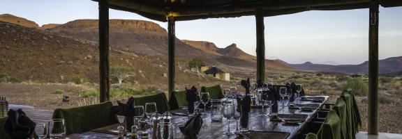 langer Tisch Damaraland camp