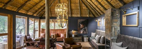 Serra Cafema Lodge Lobby