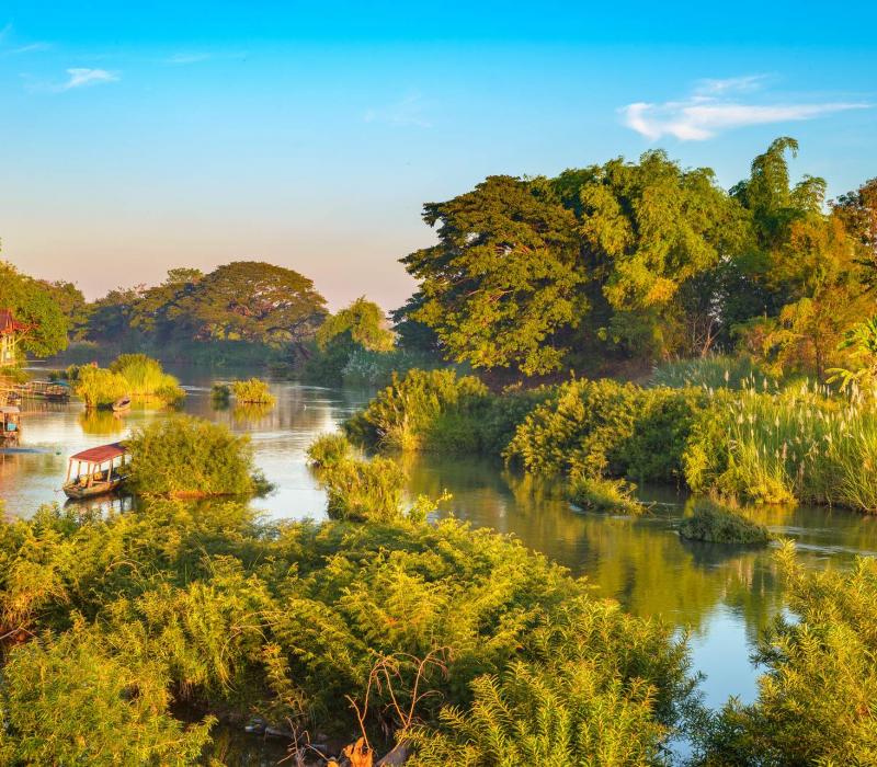 Laos shutterstock Asien_Laos_DonKhong_VillageLife_shutterstock_1920