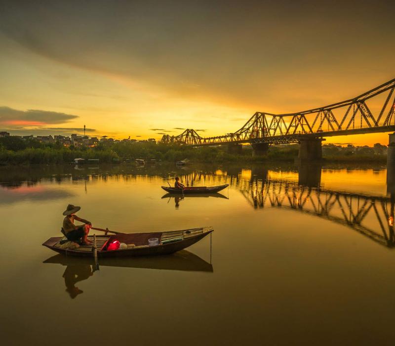 Vietnam Shutterstock Vietnam_Hanoi_Red River_Stahlbrücke_shutterstock_1920