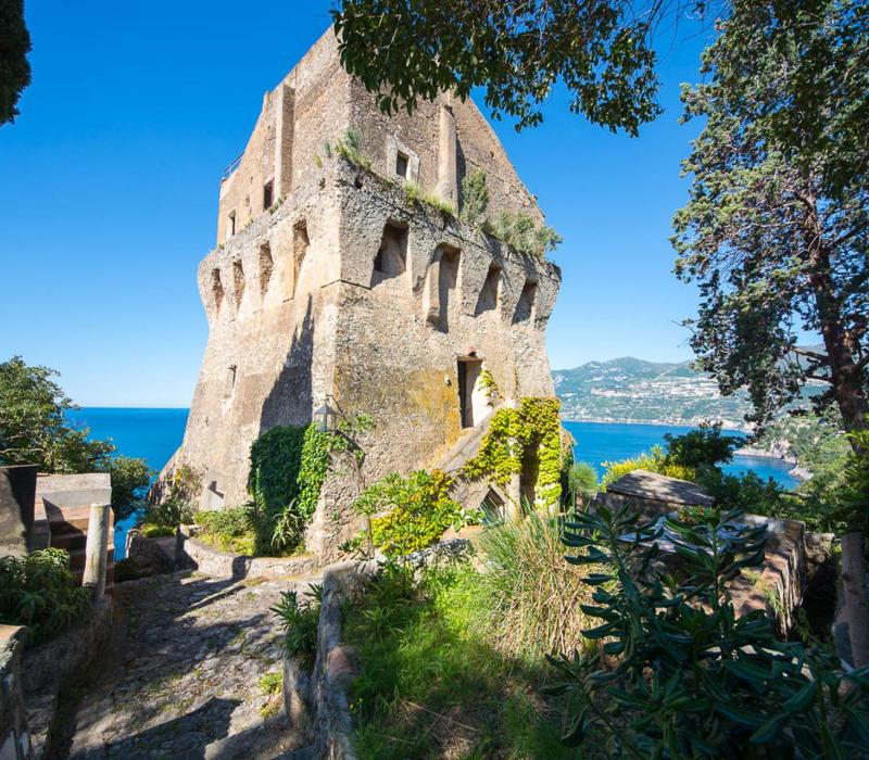 Italien Amalfi The Tower Maiori Amalfi Coast Tower  (12)