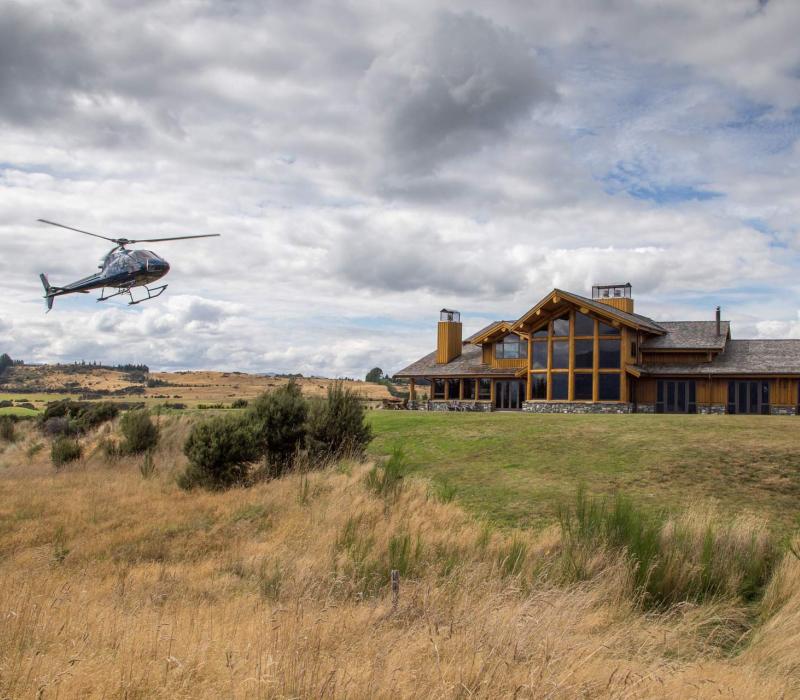 Australien_NZ_Polynesien Neuseeland Südinsel Te Anau Fiordland Lodge FrontOwners